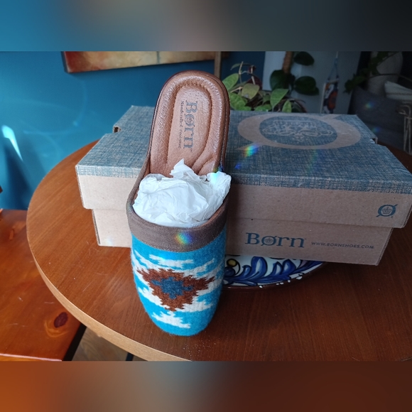 Born Brandy Clog - Picture 2 of 2